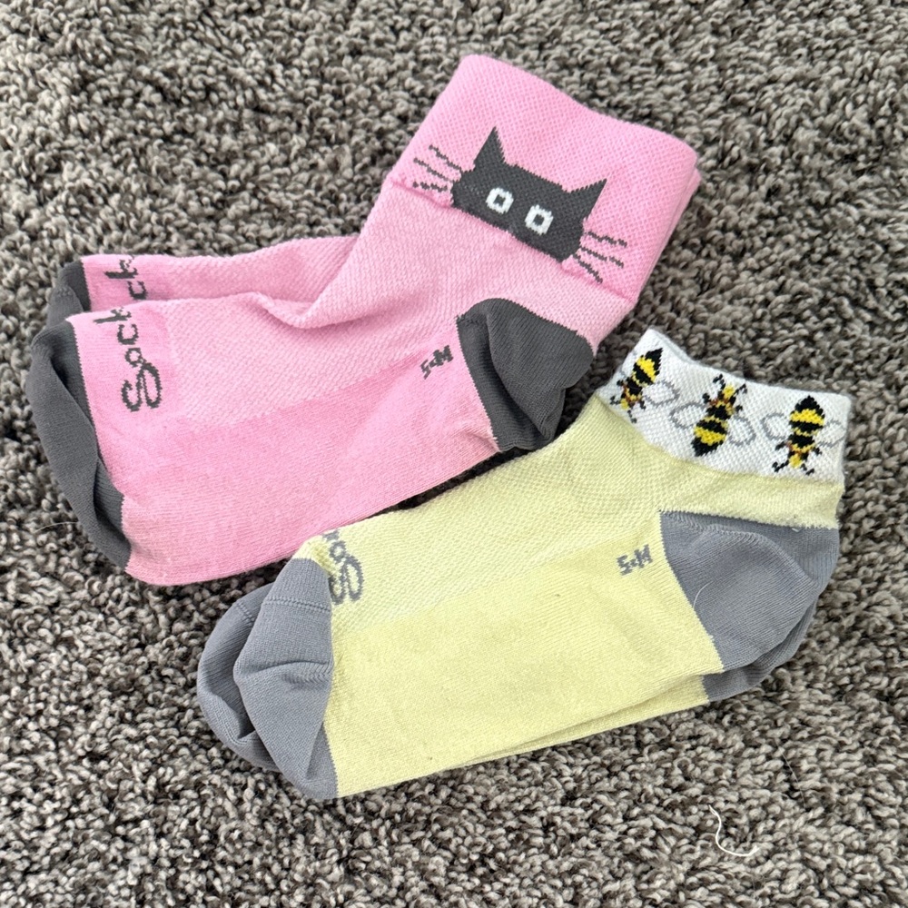 Sock Guy Ankle Socks Cat and Bee
